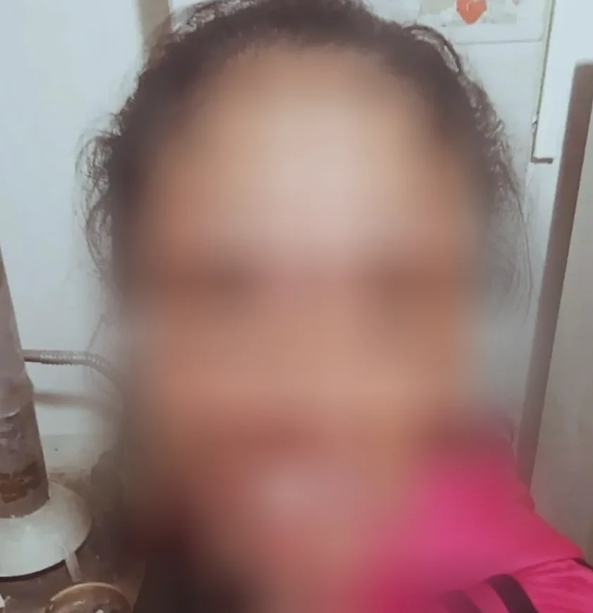 Büsra, 39