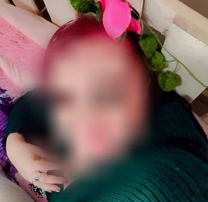 Daniela, 36