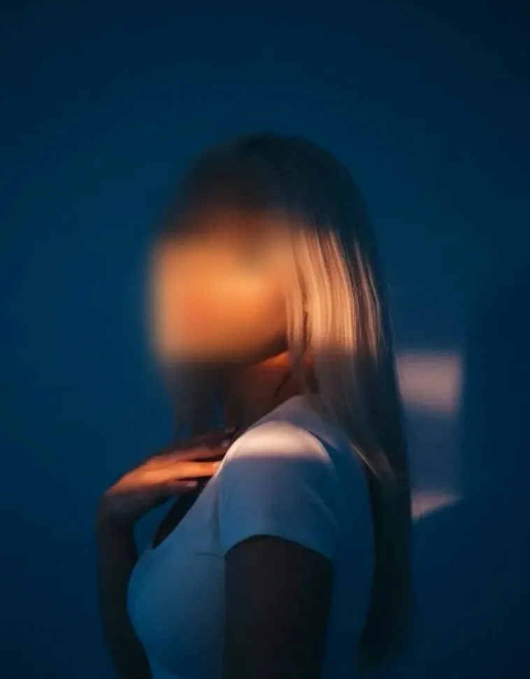 Sophie, 26